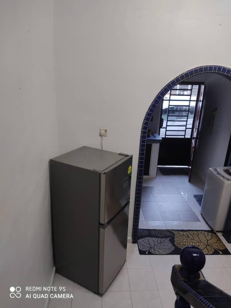 R&R Homestay Simpang Renggam Zewnętrze zdjęcie